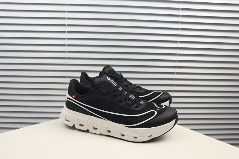 ON Cloudflow 5 Running Shoe