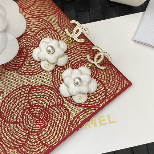 18K  Chanel Flower Pearl Earrings