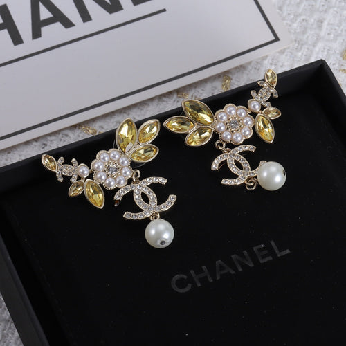 18K  Chanel Flower Crystals Earrings