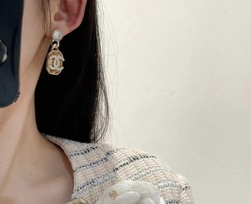 18K  Chanel Crystals Earrings