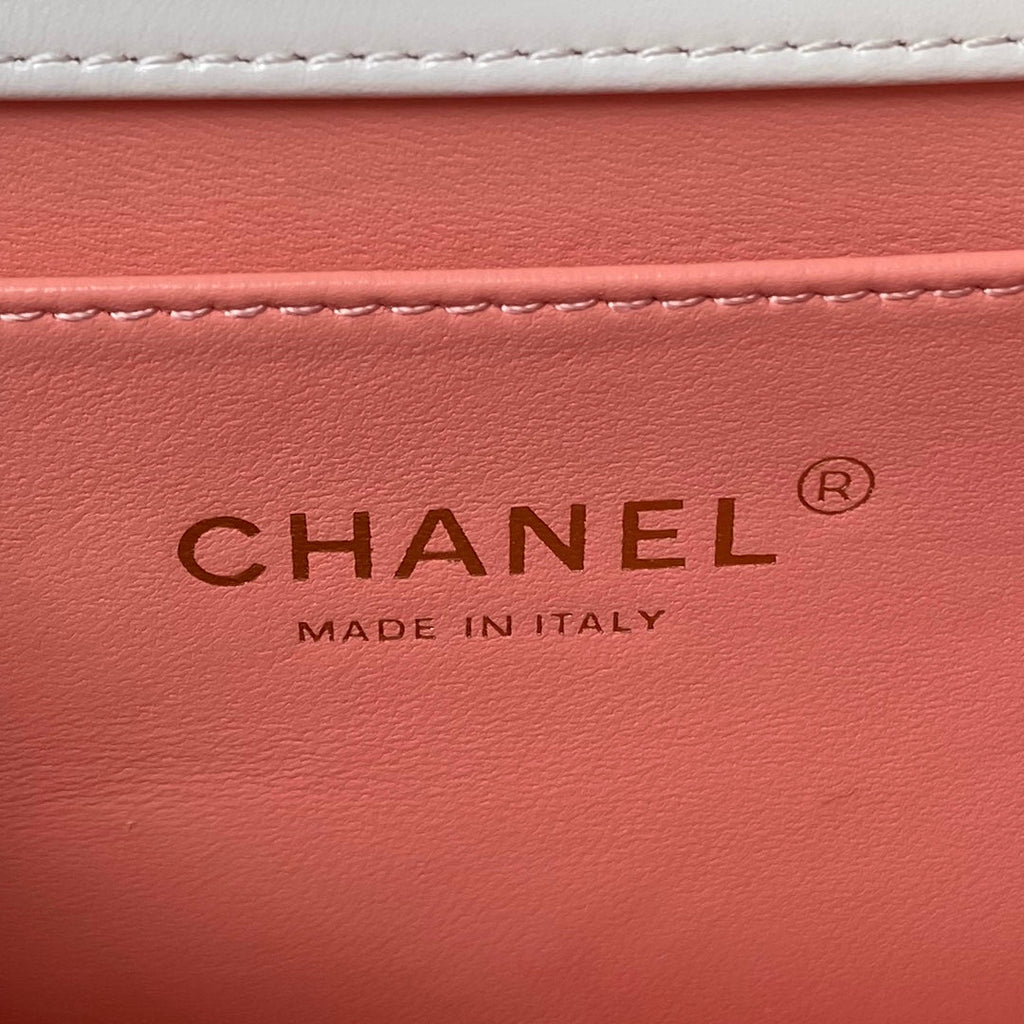 CHANEL 25S MINI FLAP BAG 22 IN WHITE CALFSKIN GOLD HARDWARE