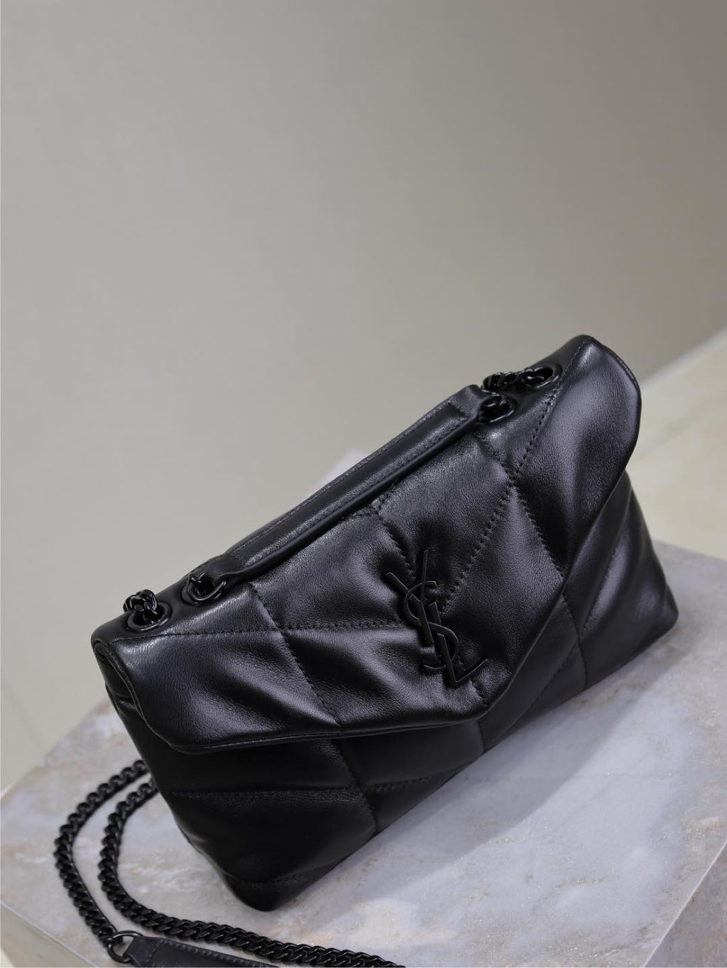 YSL 25S LOULOU PUFFER MINI 23 IN BLACK CALFSKIN BLACK HARDWRE
